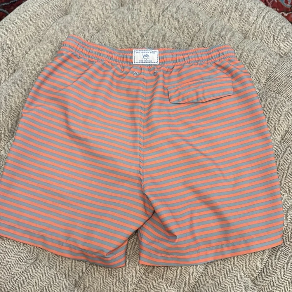 Southern Tide swim trunks size M